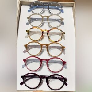 Stylish  Women's reading  Glasses